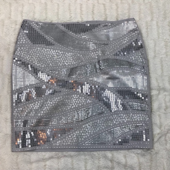 White House Black Market Sequin Mini - Picture 1 of 5